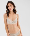 Soutien-gorge à armatures forme corbeille en dentelle[MISSING]